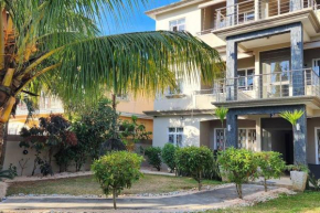 Number 8, 2nd Floor, Pebble Bay Apartments